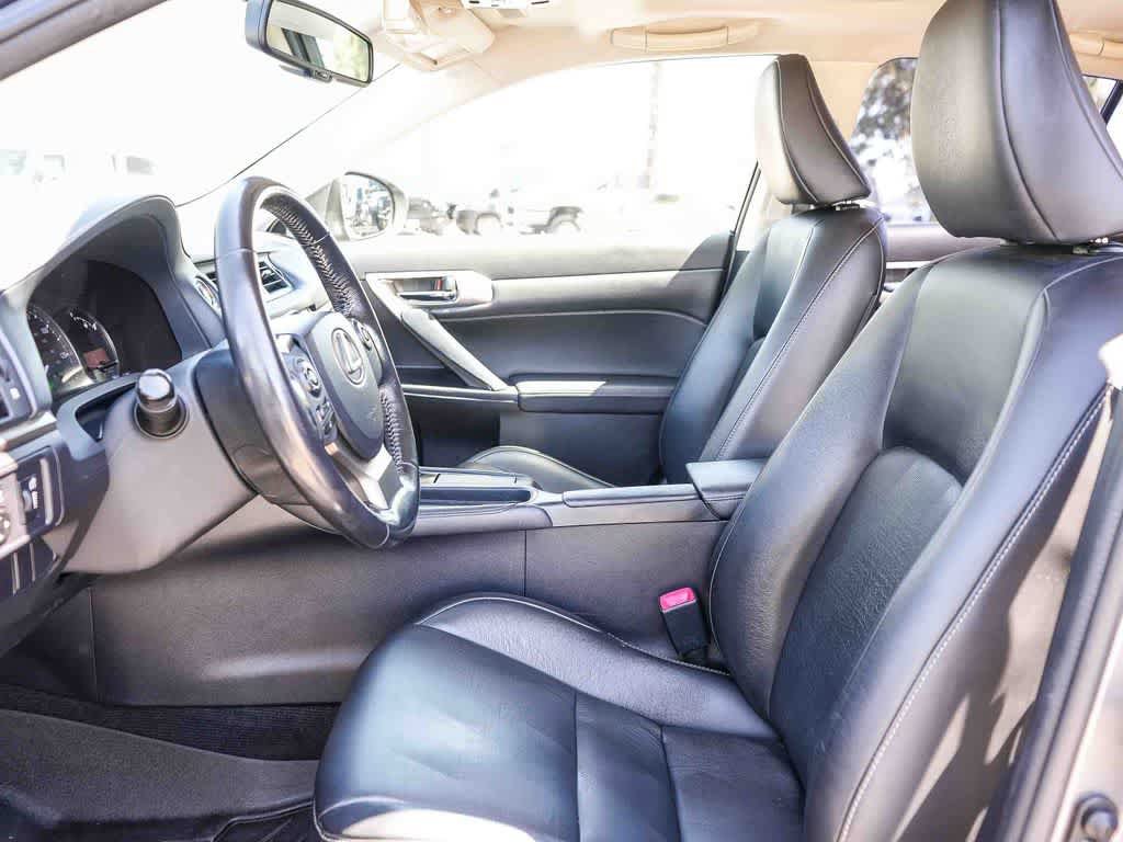 Used 2015 Lexus CT 200h FWD image 18