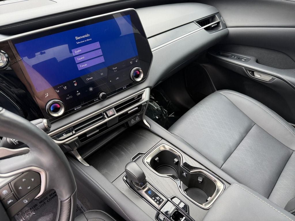 Used 2023 Lexus RX 350 Premium Plus w/ Accessory Package AWD/4WD image 18