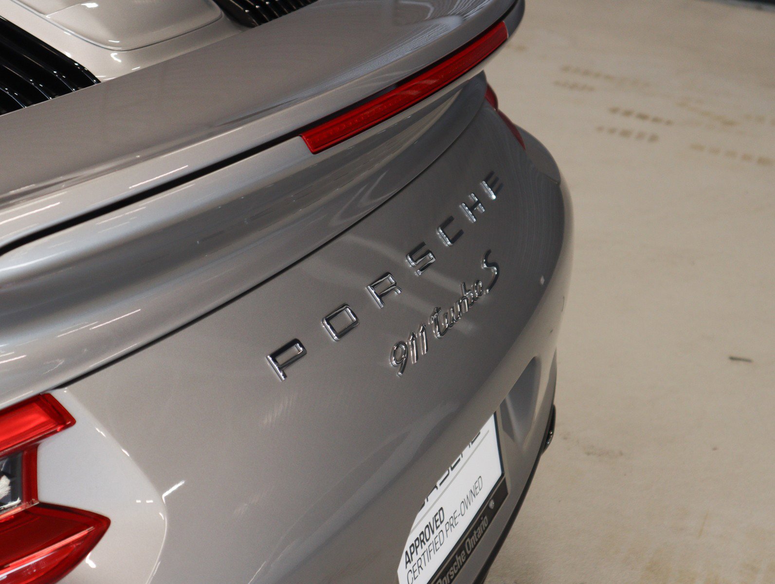 Certified 2018 Porsche 911 Turbo S AWD/4WD image 31