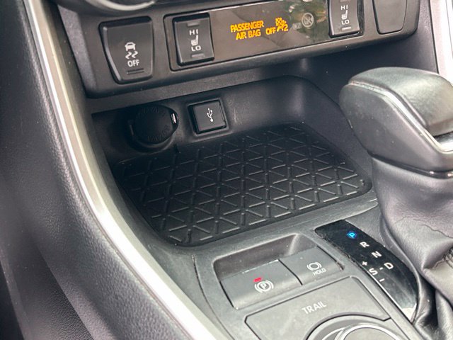 Used 2021 Toyota RAV4 XLE Premium AWD/4WD image 55