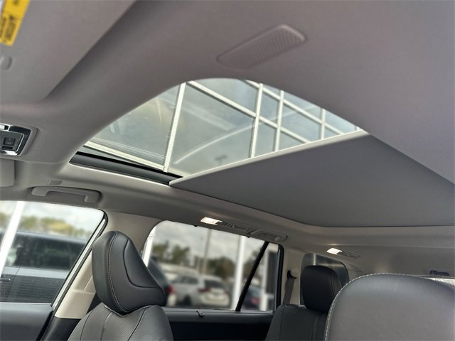 Used 2024 Toyota Grand Highlander Limited image 22