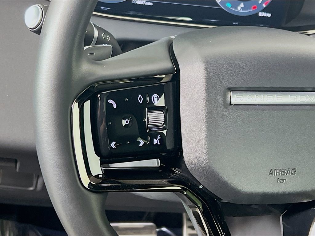Certified 2025 Land Rover Range Rover Evoque Dynamic SE image 10