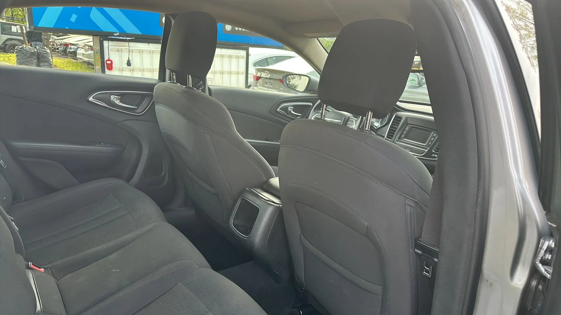 Used 2016 Chrysler 200 Limited w/ Convenience Group image 19