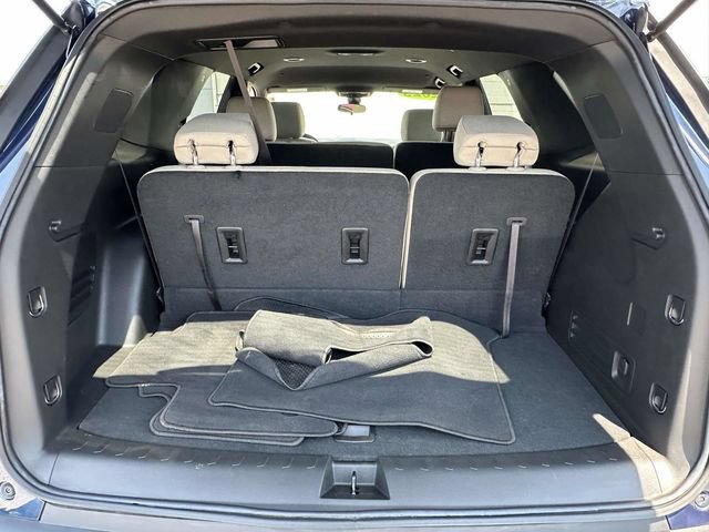 Used 2023 Chevrolet Traverse LS FWD image 21