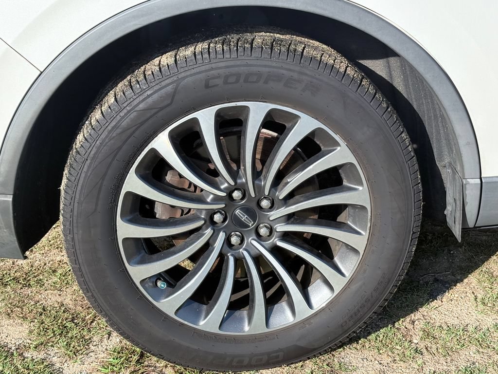 Used 2020 Lincoln Aviator Reserve w/ Elements Package Plus AWD/4WD image 18