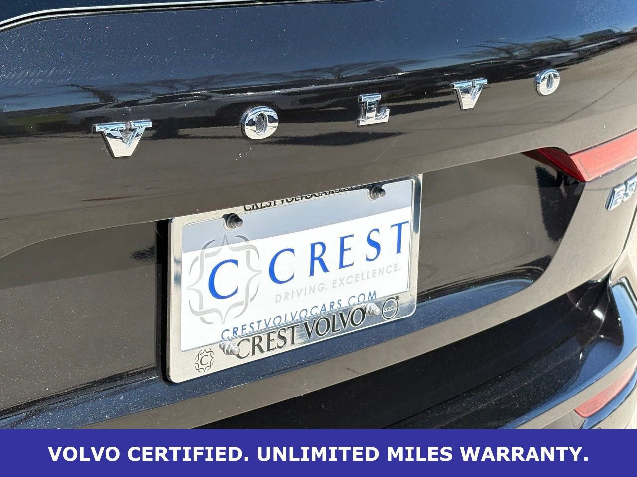 Certified 2025 Volvo XC60 B5 Plus image 9