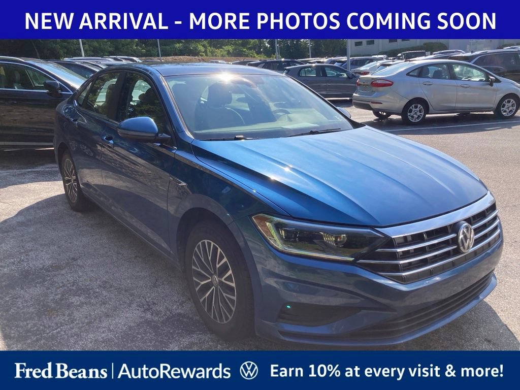 Used 2019 Volkswagen Jetta SEL FWD image 1