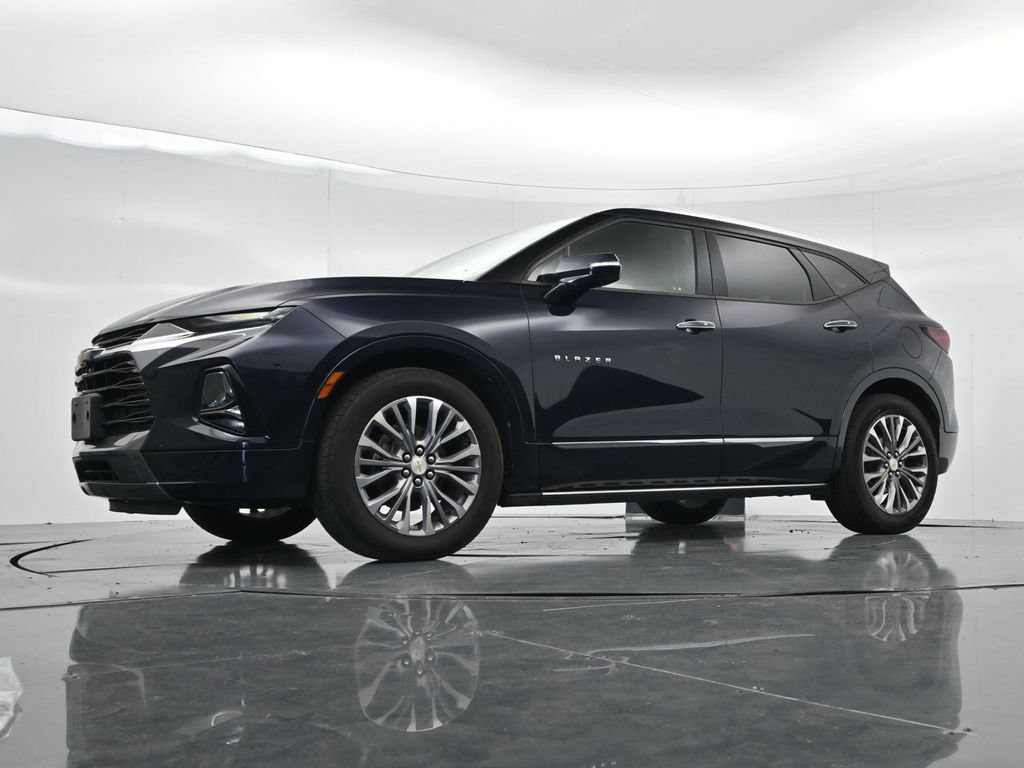 Used 2020 Chevrolet Blazer Premier w/ Driver Confidence II Package FWD image 28
