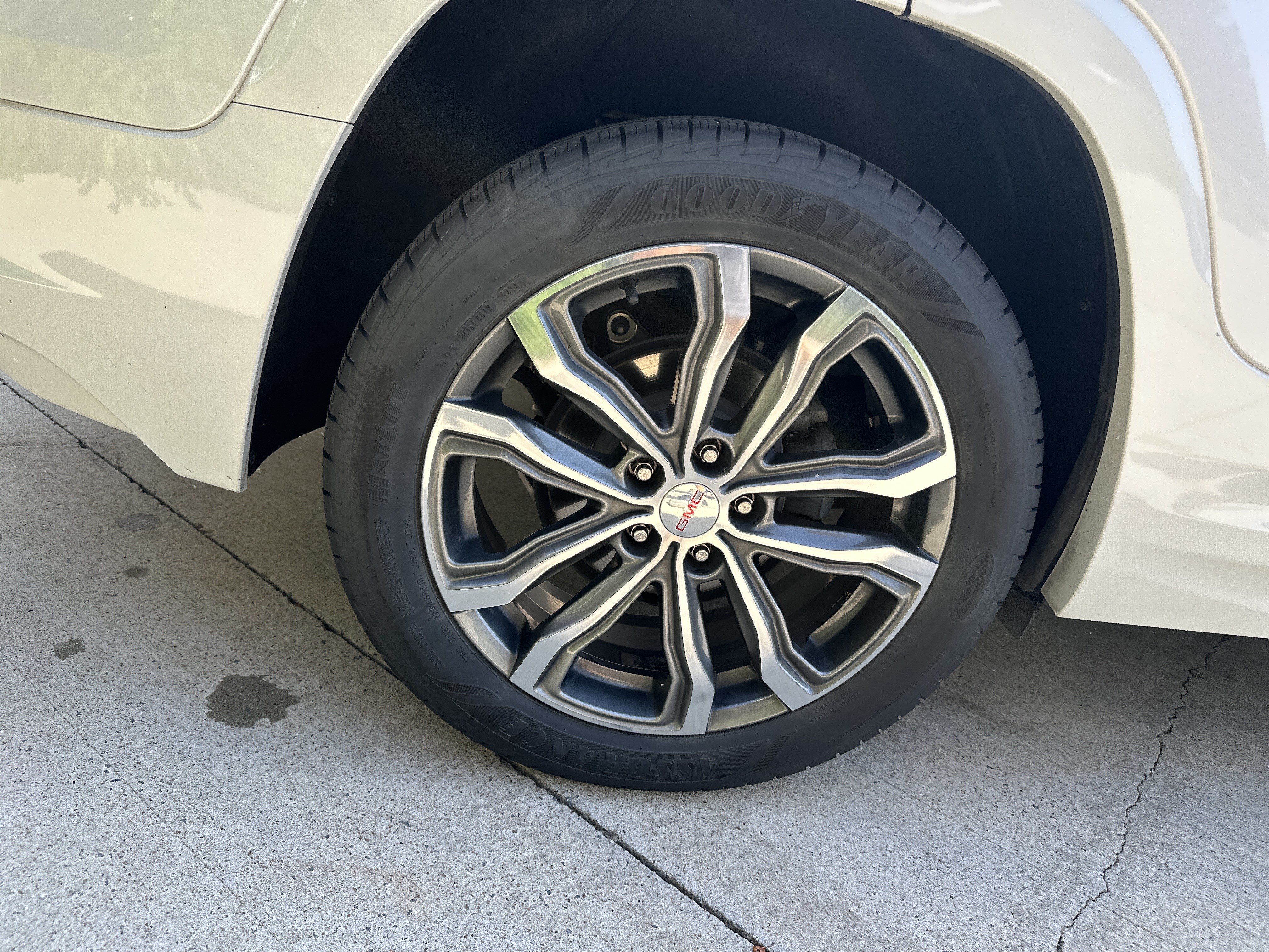 Used 2020 GMC Terrain Denali w/ LPO, Cargo Package AWD/4WD image 34