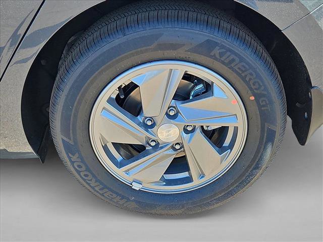 New 2026 Hyundai Elantra SE image 9