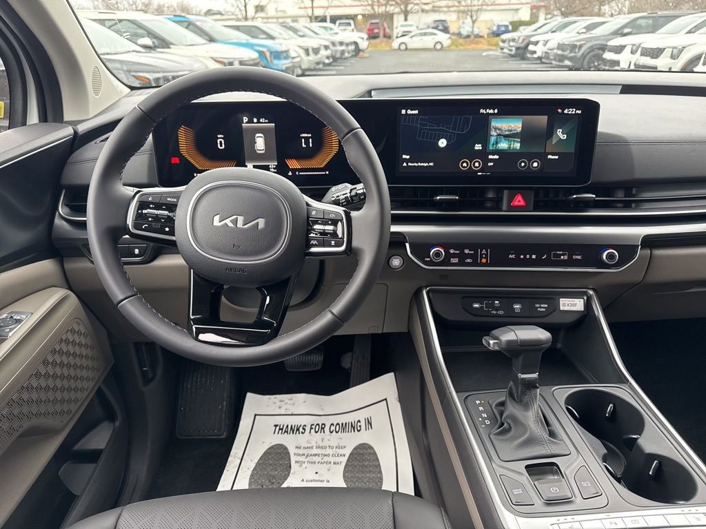 New 2026 Kia Carnival image 2
