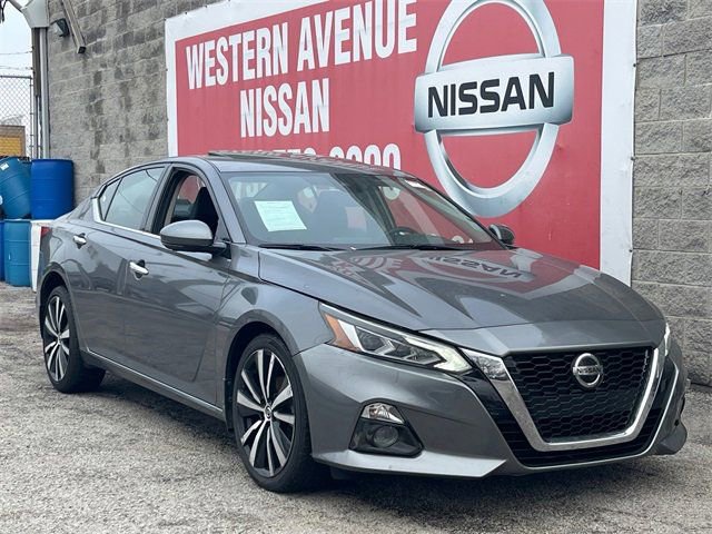 Used 2021 Nissan Altima 2.5 Platinum image 2