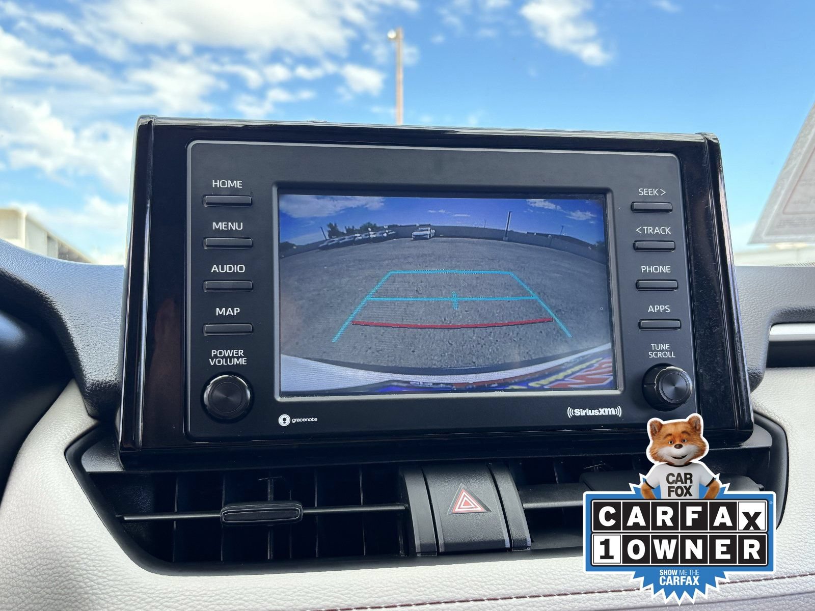 Used 2022 Toyota RAV4 XLE w/ Convenience Package FWD image 25