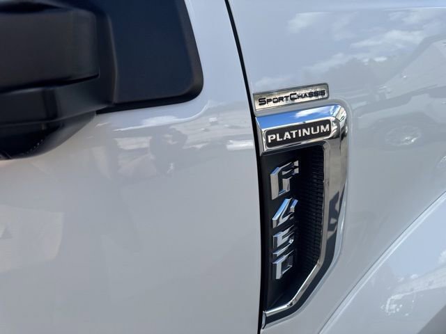 Used 2022 Ford F450 Platinum image 15