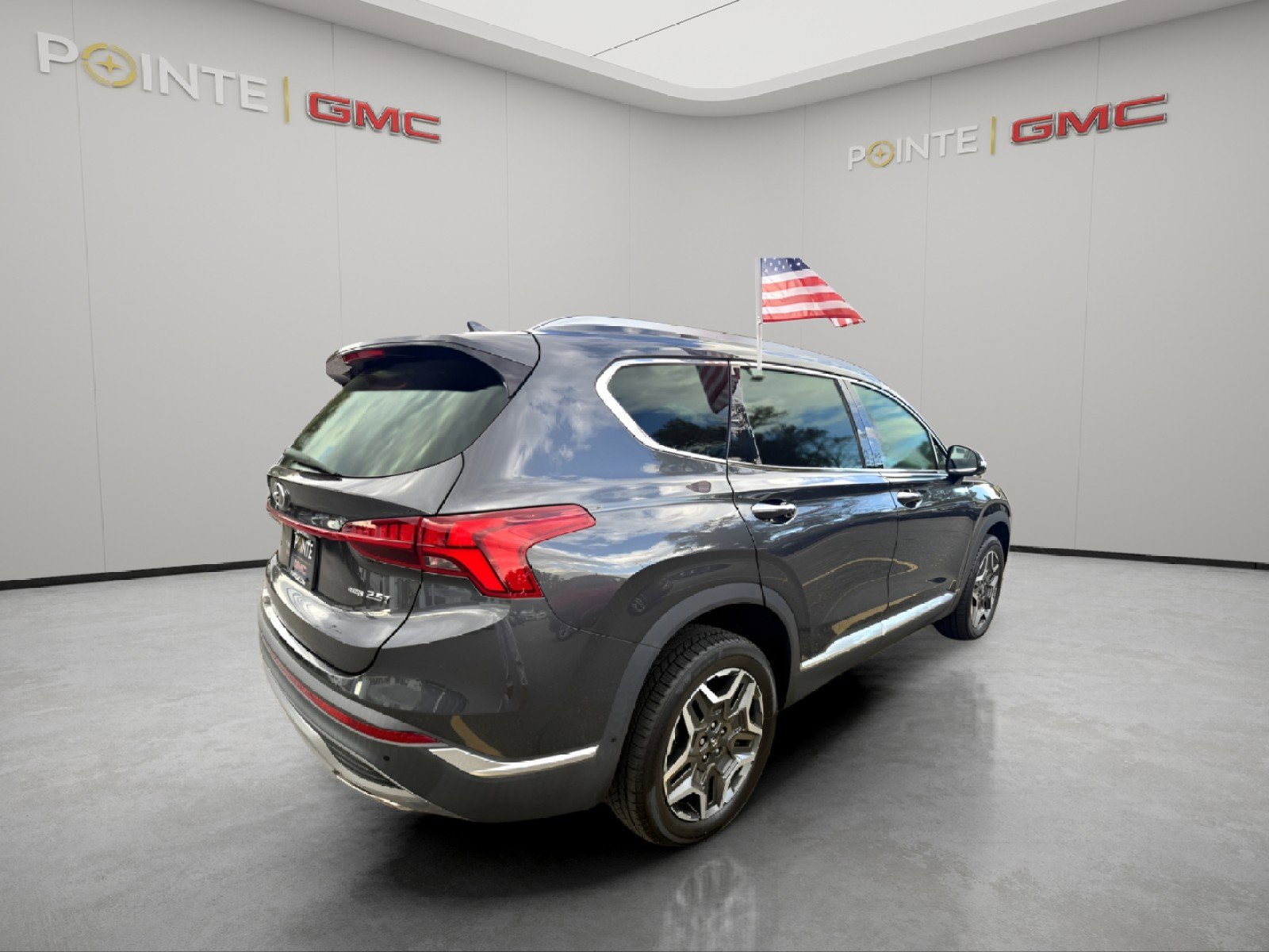 Used 2021 Hyundai Santa Fe Limited w/ Cargo Package image 5