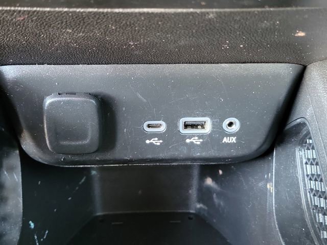 Certified 2022 Chevrolet TrailBlazer LT w/ Convenience Package image 30