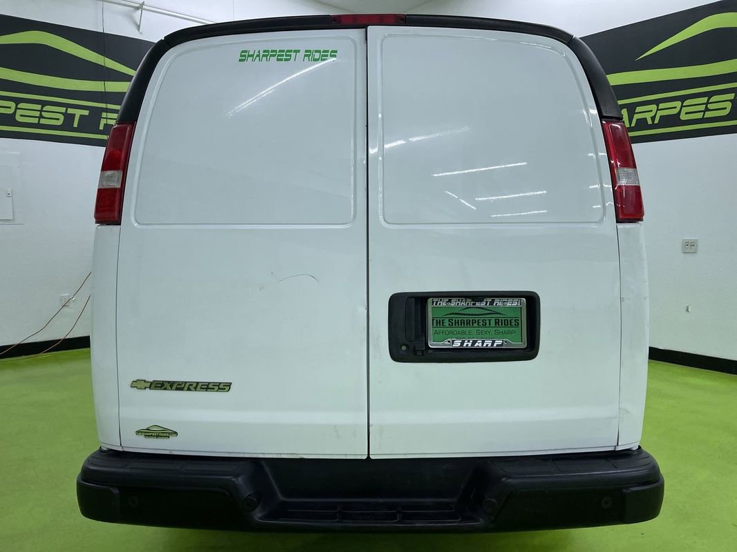 Used 2019 Chevrolet Express 3500 Extended w/ Driver Convenience Package image 8