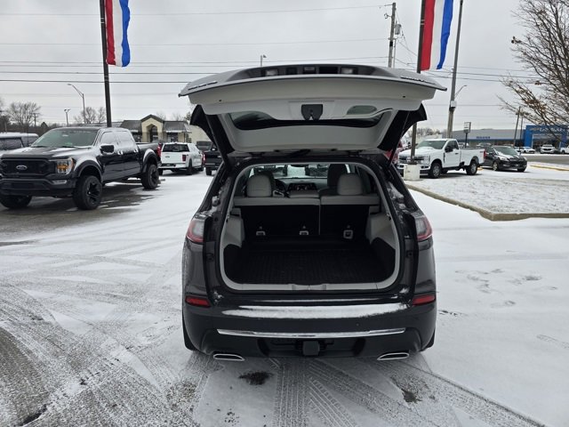 Used 2019 Jeep Cherokee Limited image 13