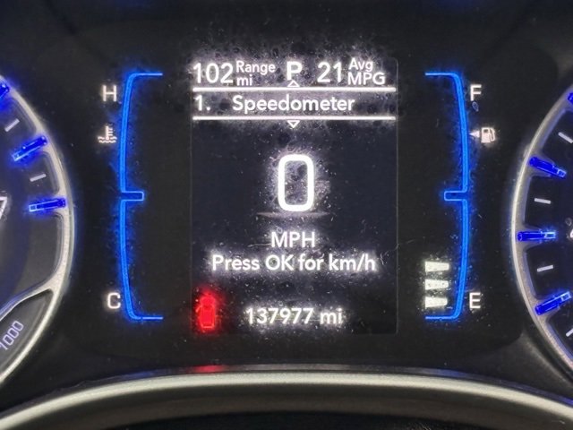 Used 2017 Chrysler Pacifica Touring-L image 22