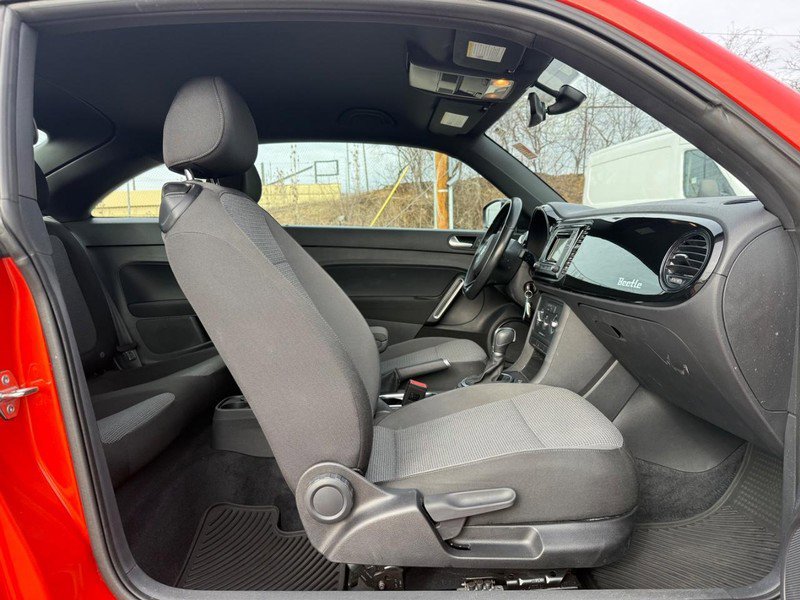 Used 2017 Volkswagen Beetle 1.8T FWD image 14
