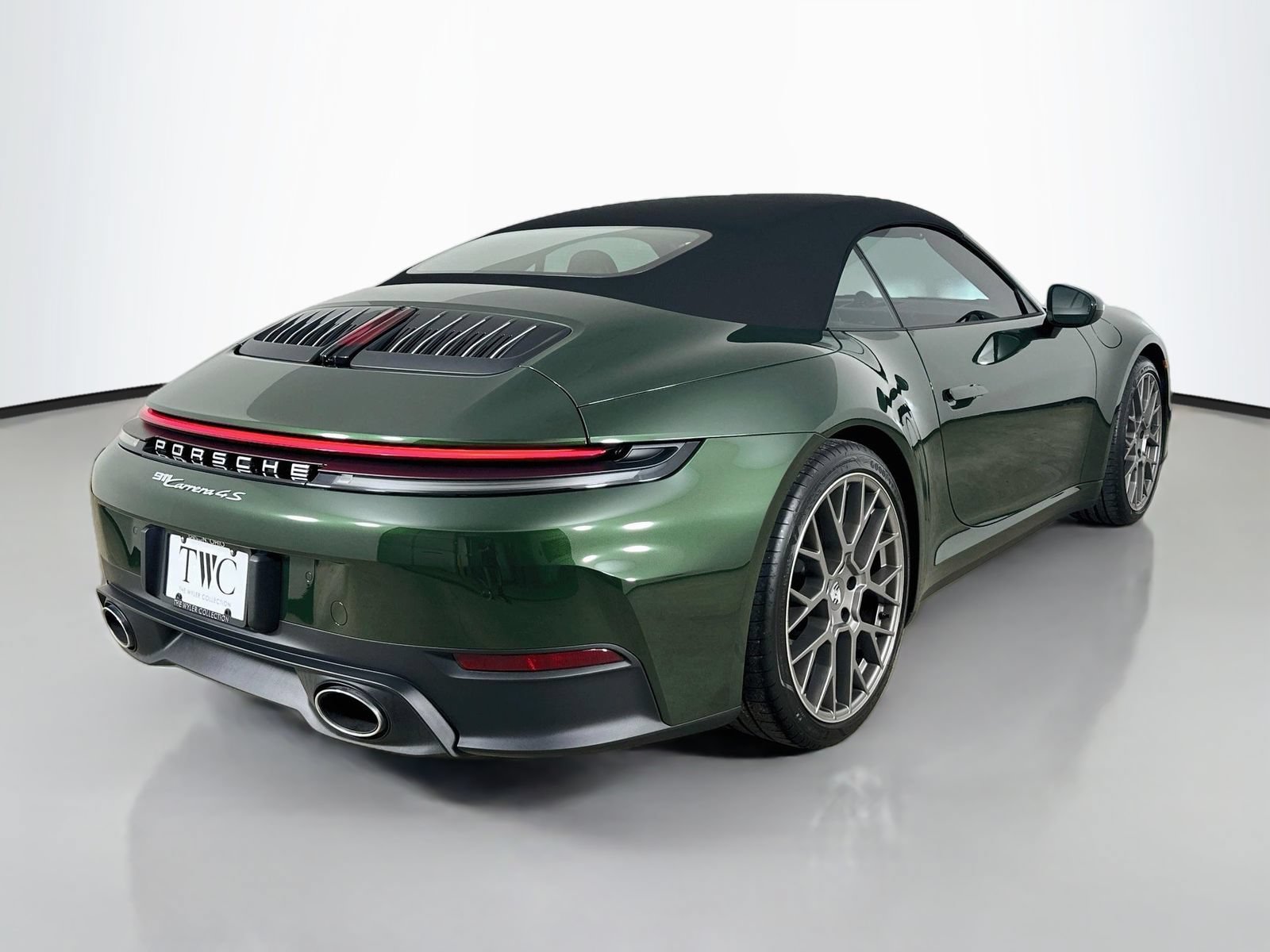 Used 2026 Porsche 911 Carrera 4S AWD/4WD image 5