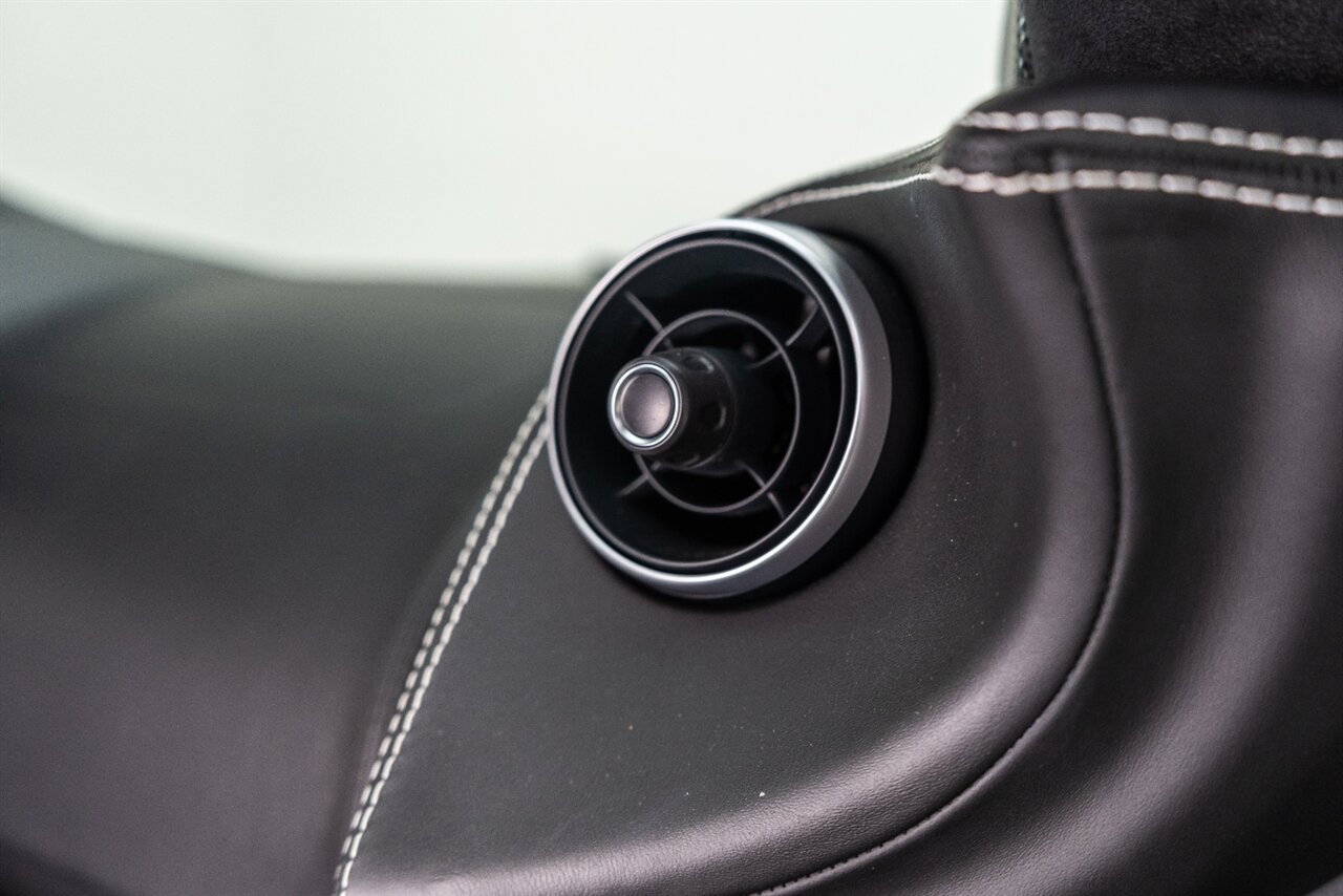 Used 2019 McLaren 570S Coupe RWD image 52