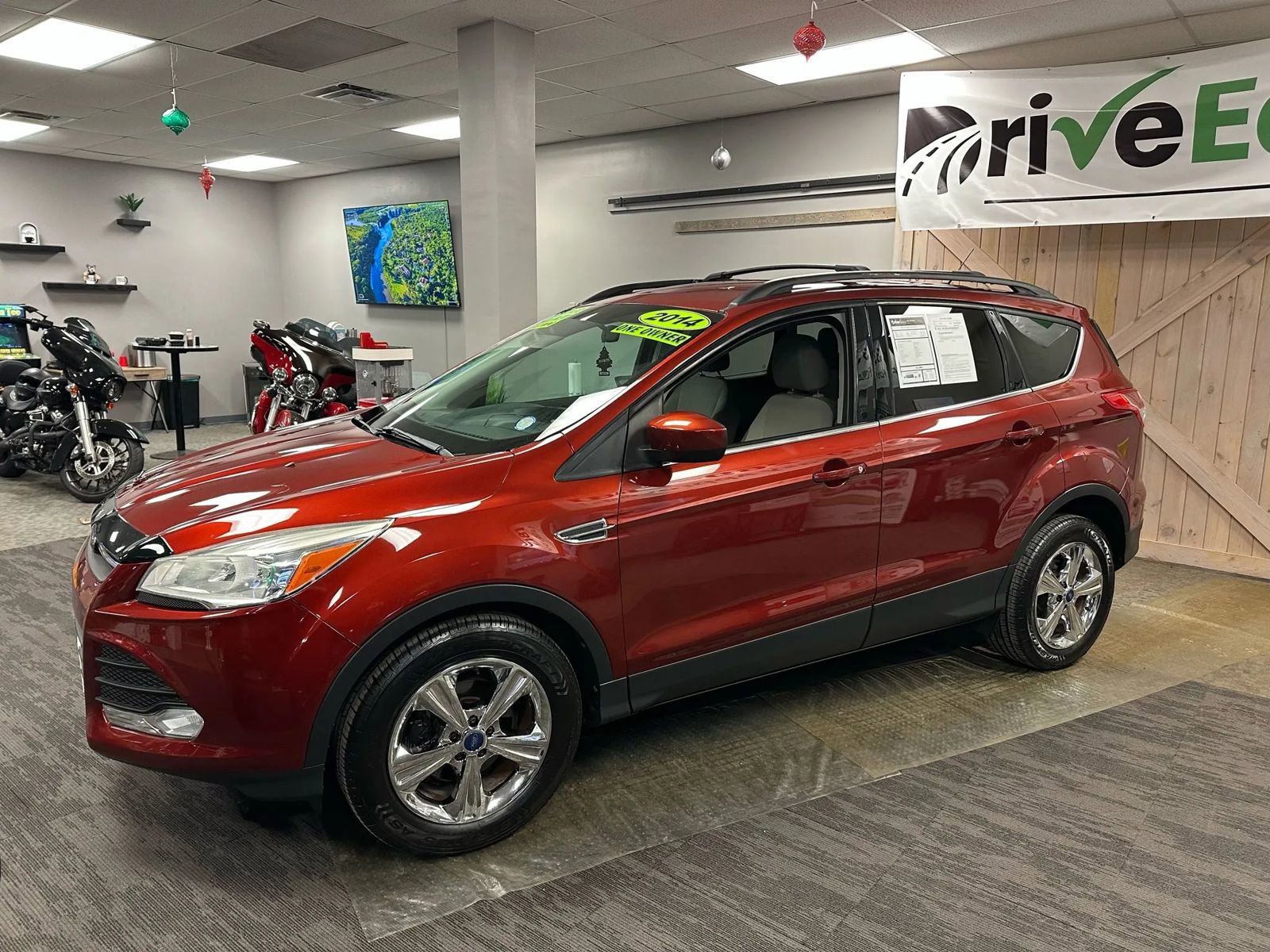 Used 2014 Ford Escape SE w/ Equipment Group 201A image 4