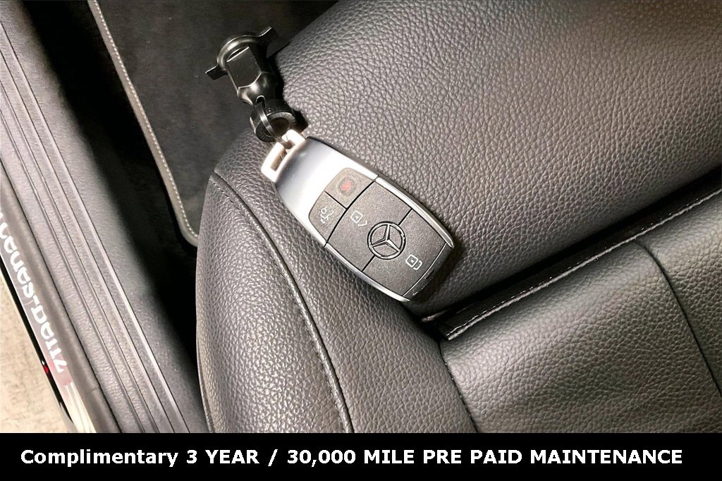 Used 2025 Mercedes-Benz GLB 250 image 13