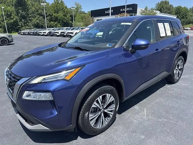 Used 2022 Nissan Rogue SV AWD/4WD image 4