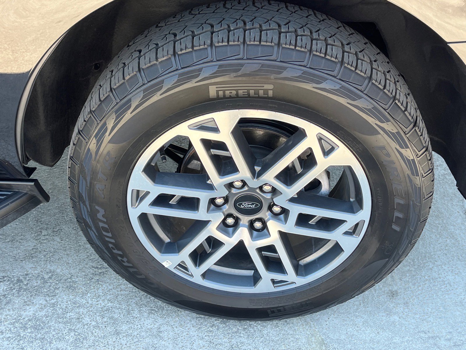 Certified 2025 Ford Expedition Active AWD/4WD image 21