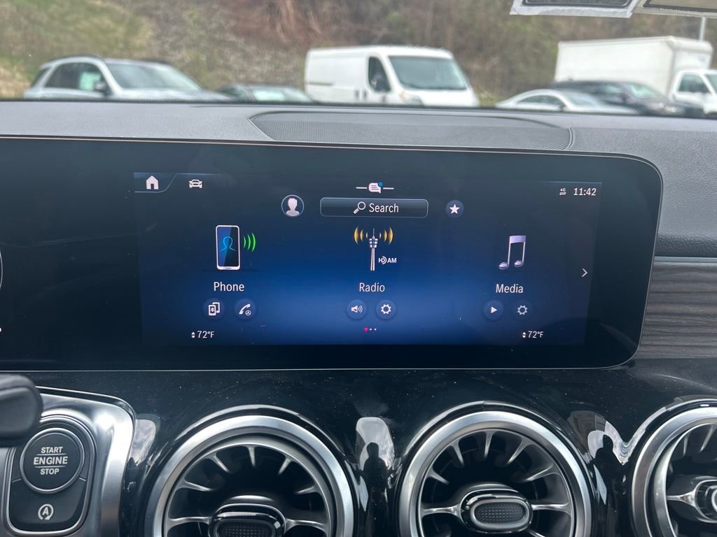 New 2026 Mercedes-Benz GLB 250 4MATIC image 18