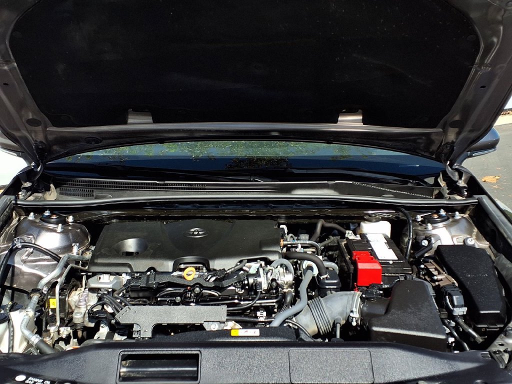 Certified 2024 Toyota Camry SE FWD image 3