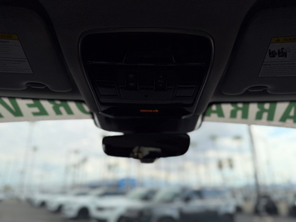 Used 2024 Land Rover Range Rover Sport Dynamic SE AWD/4WD image 13