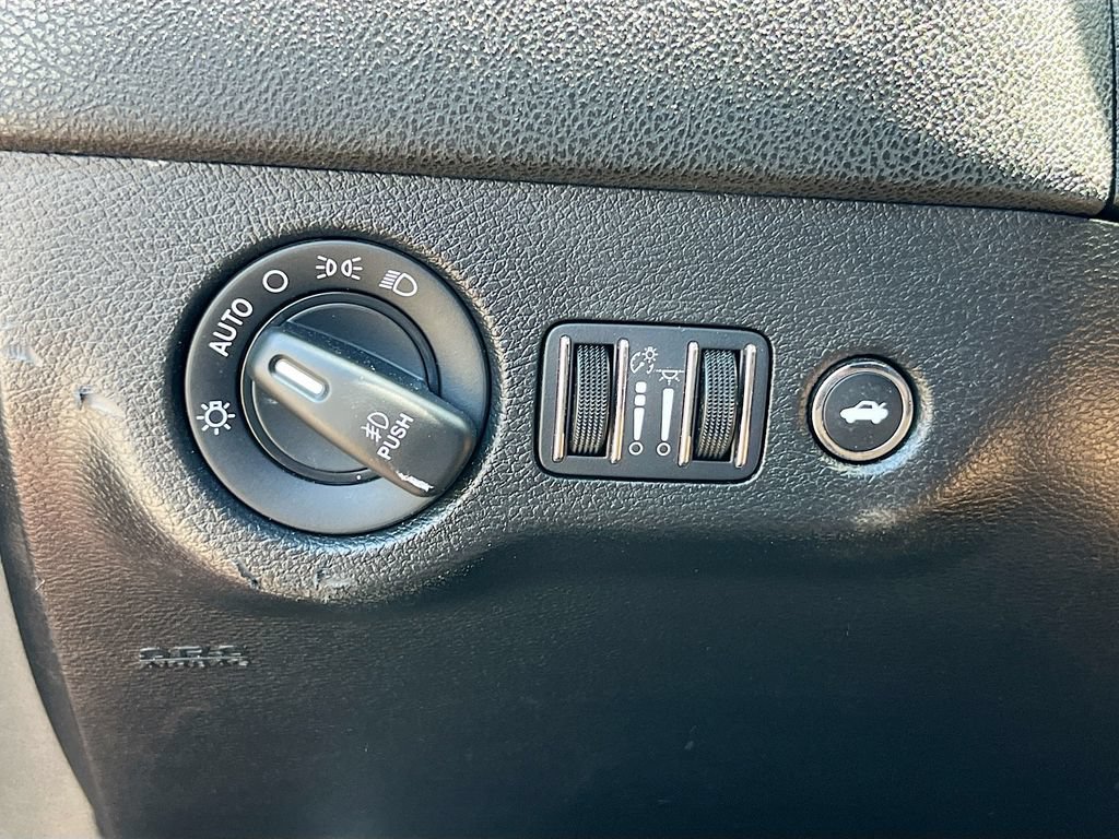 Used 2023 Dodge Charger SXT w/ Plus Group RWD image 10