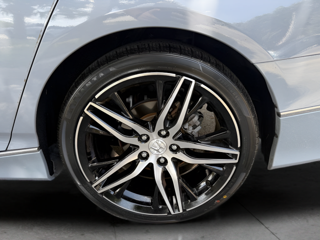 Certified 2022 Honda Accord Touring image 44