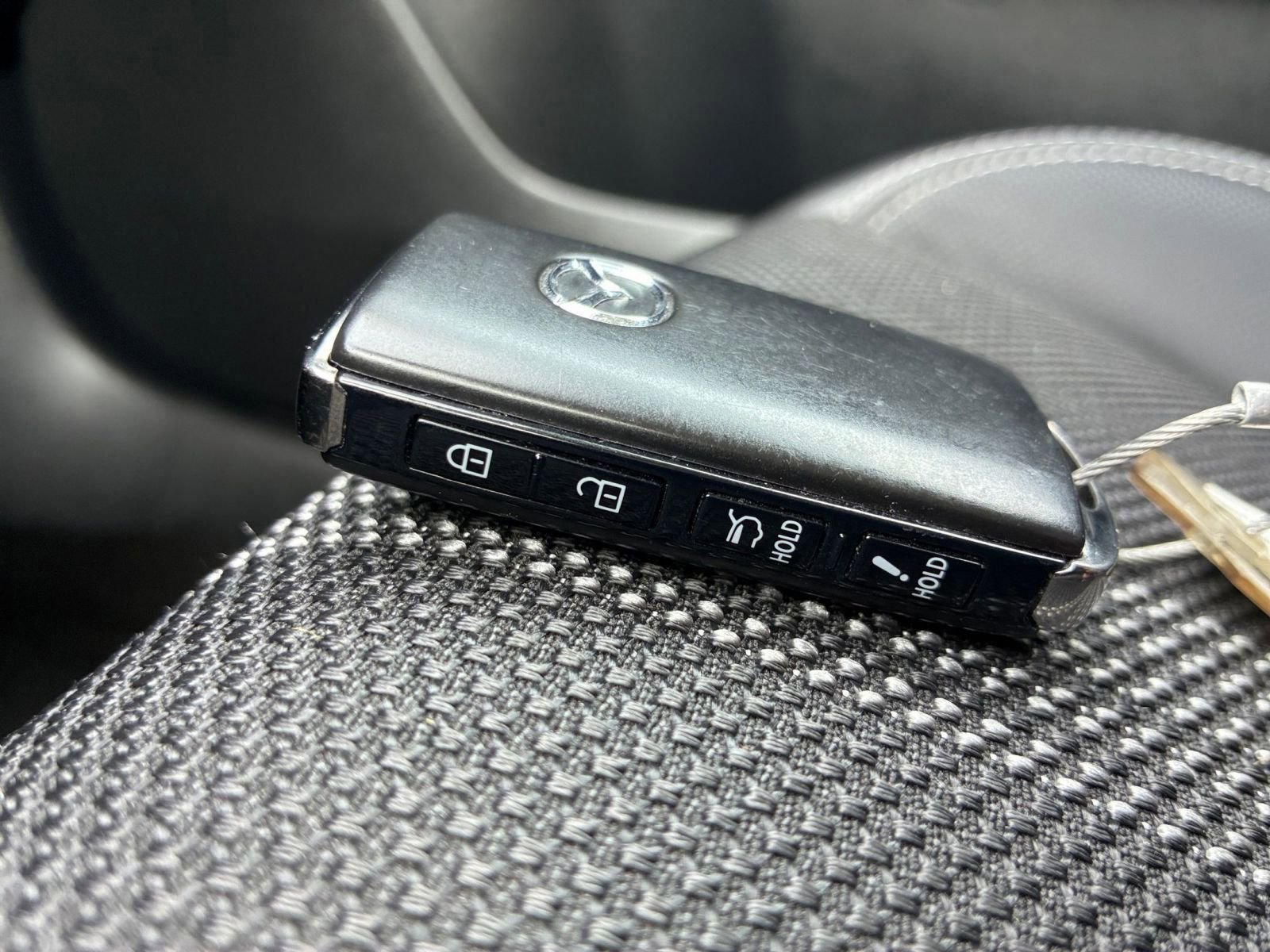 Used 2025 Nissan Versa SV image 21