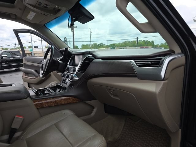 Used 2017 Chevrolet Suburban Premier AWD/4WD image 61