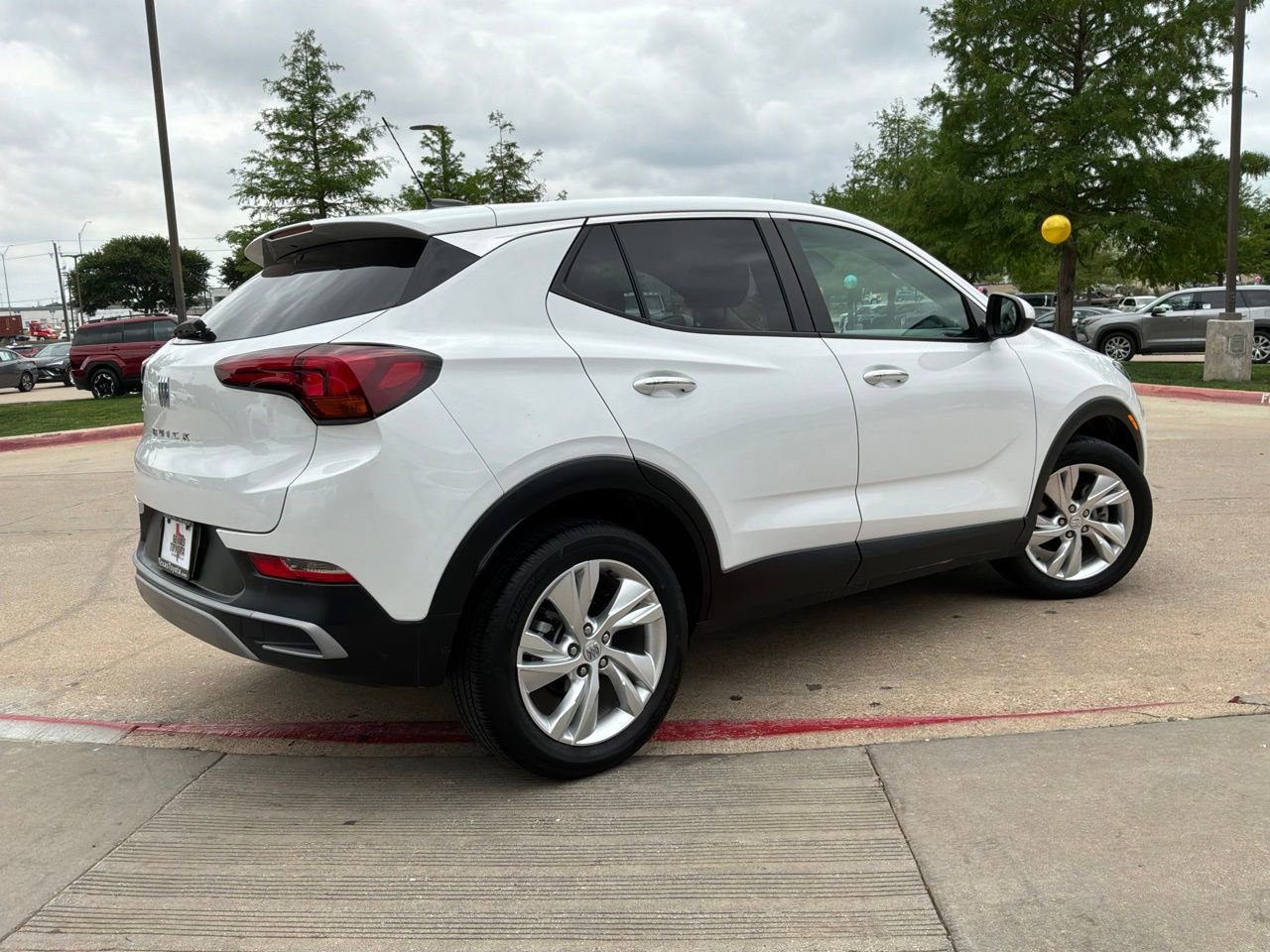 Used 2025 Buick Encore GX Preferred image 6