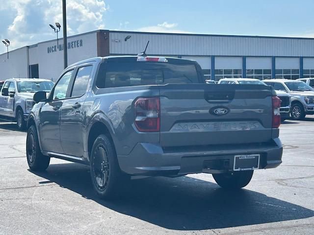 New 2025 Ford Maverick Lobo image 8
