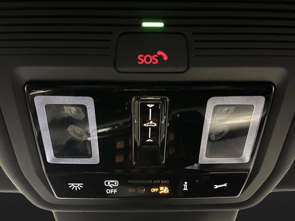 Used 2022 Volkswagen GTI SE image 26