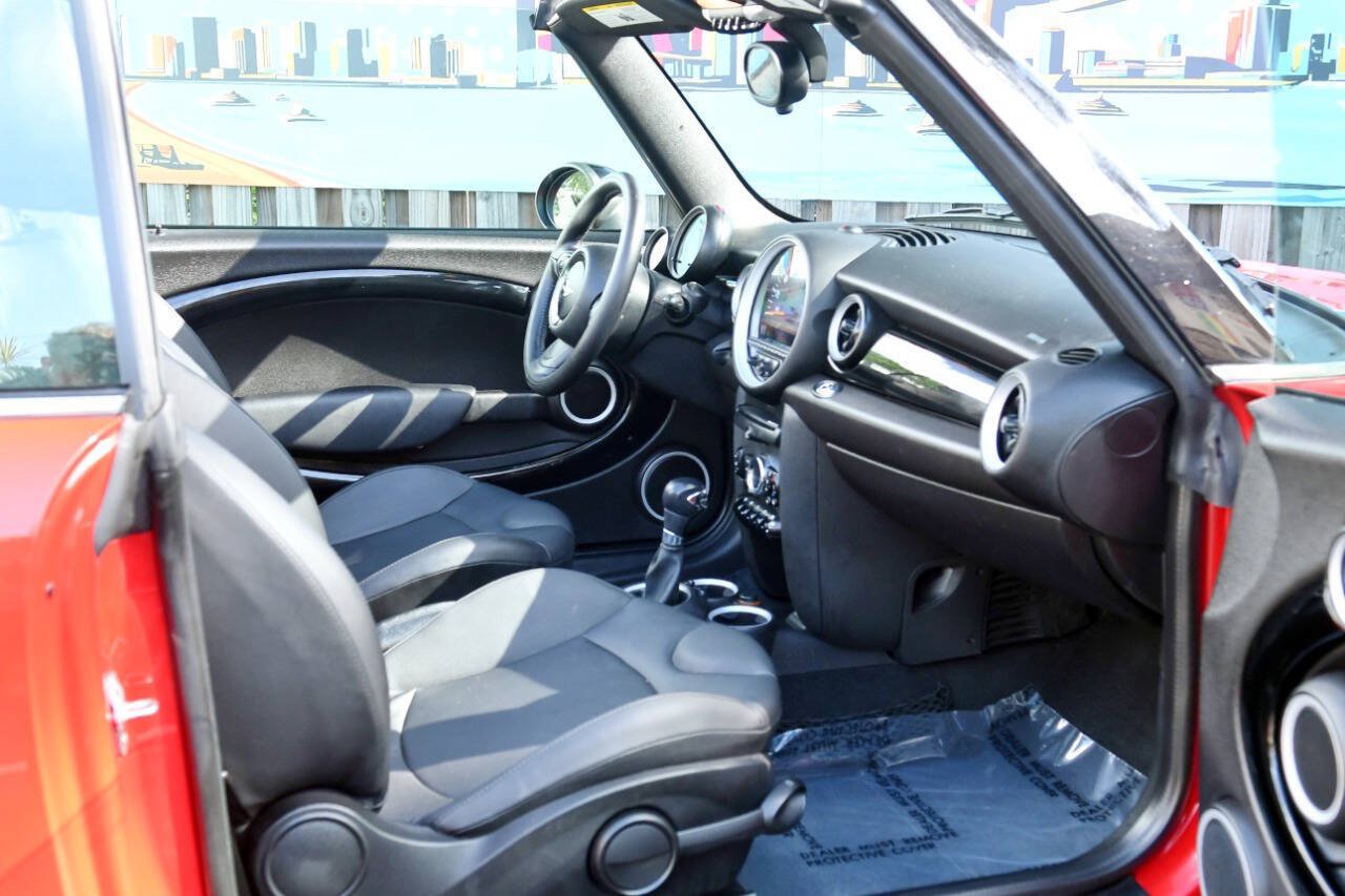 Used 2015 MINI Cooper Convertible w/ Sport Package FWD image 36