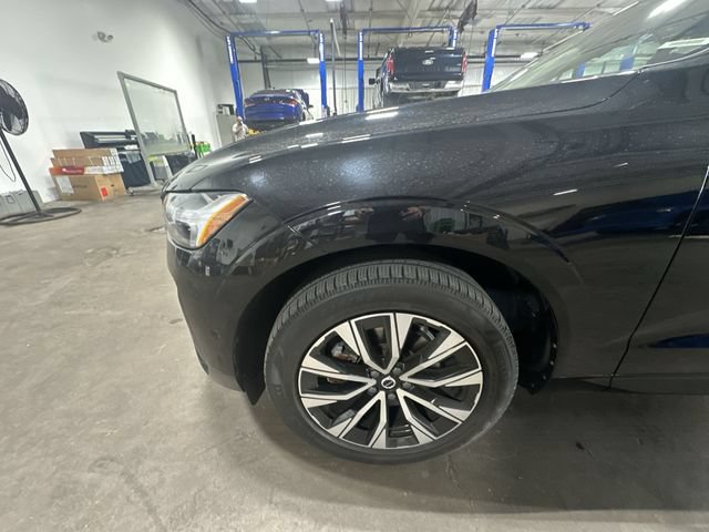 Used 2024 Volvo XC60 B5 Plus AWD/4WD image 23