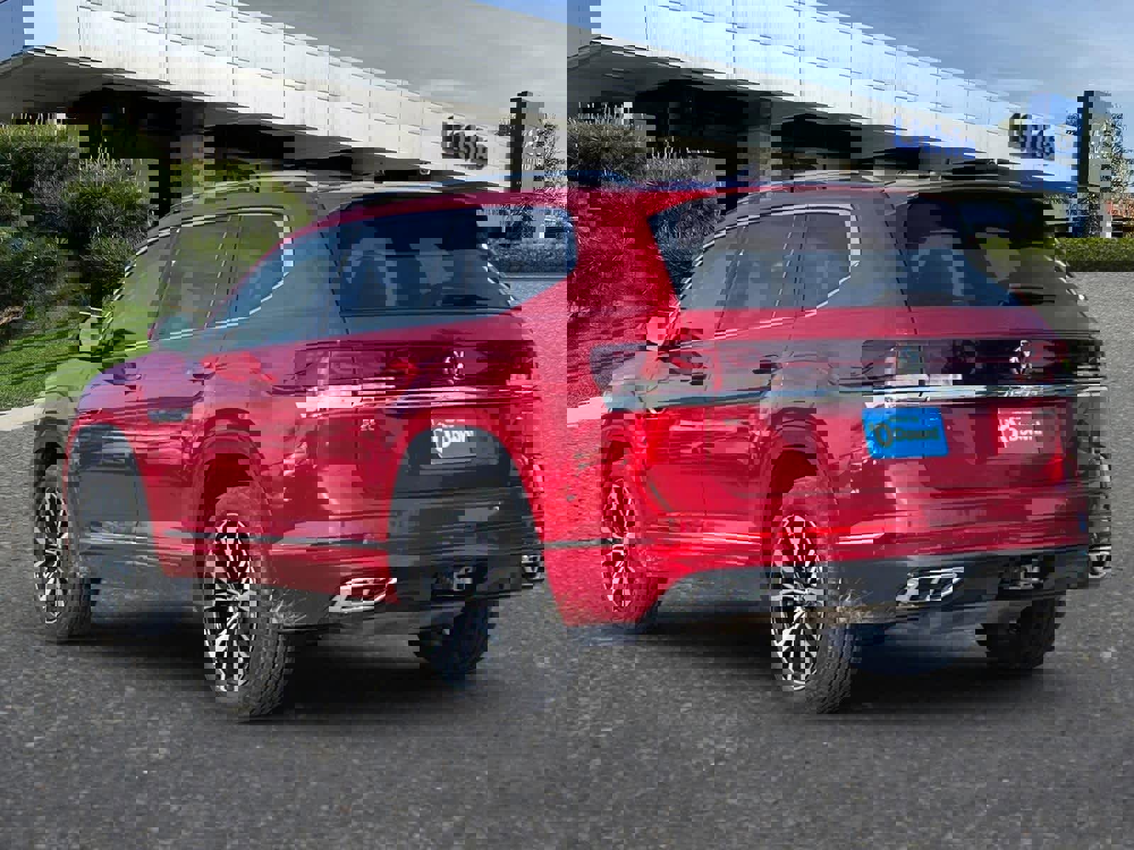 Used 2024 Volkswagen Atlas SEL Premium R-Line image 7