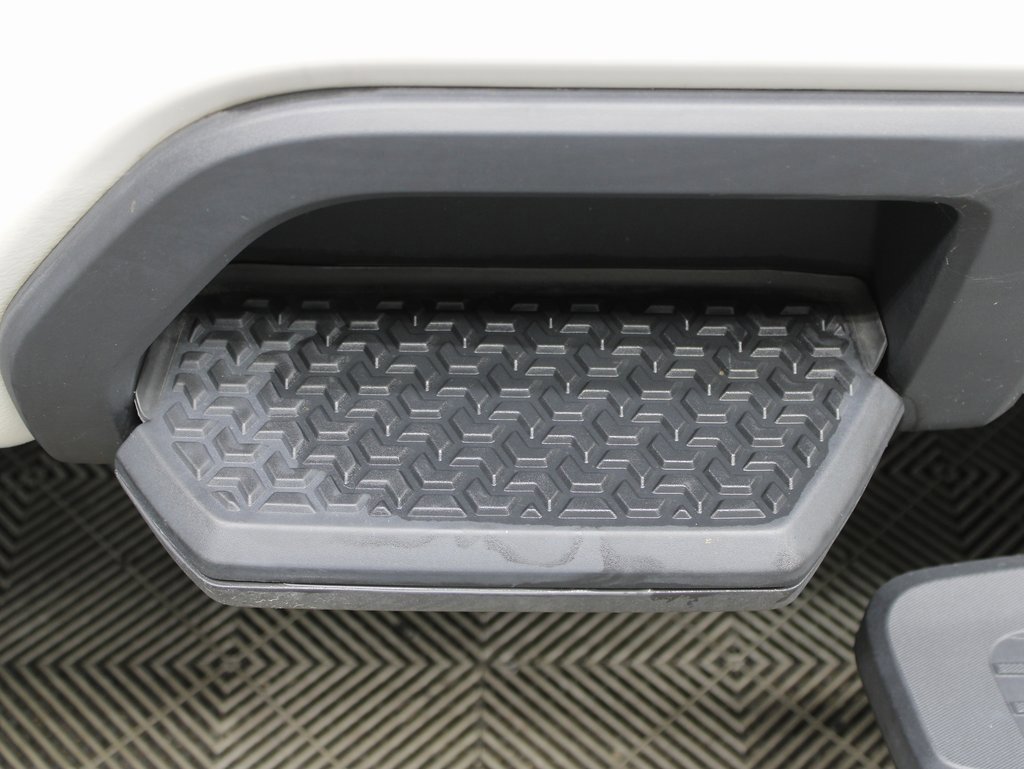 Used 2023 Chevrolet Silverado 2500 High Country w/ Z71 Off-Road Package image 40