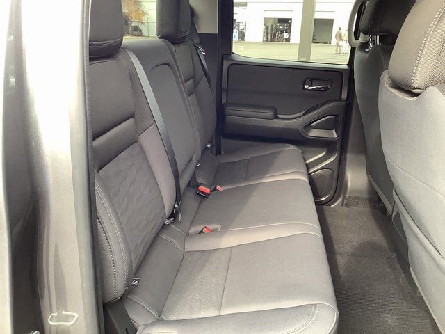 Used 2024 Nissan Frontier SV w/ Technology Package image 30