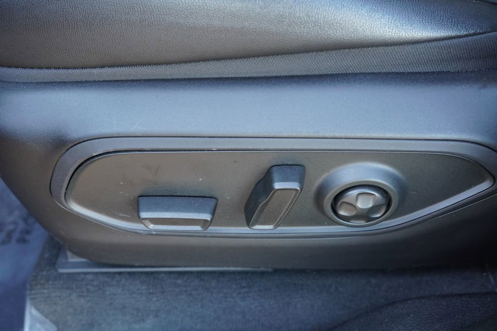 Certified 2025 Jeep Grand Cherokee Altitude image 22