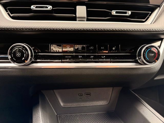 Certified 2026 Chevrolet Equinox LT w/ Safety and Technology Package AWD/4WD image 43