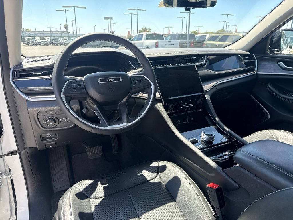 Used 2022 Jeep Grand Cherokee Limited 4xe w/ Luxury Tech Group II AWD/4WD image 20