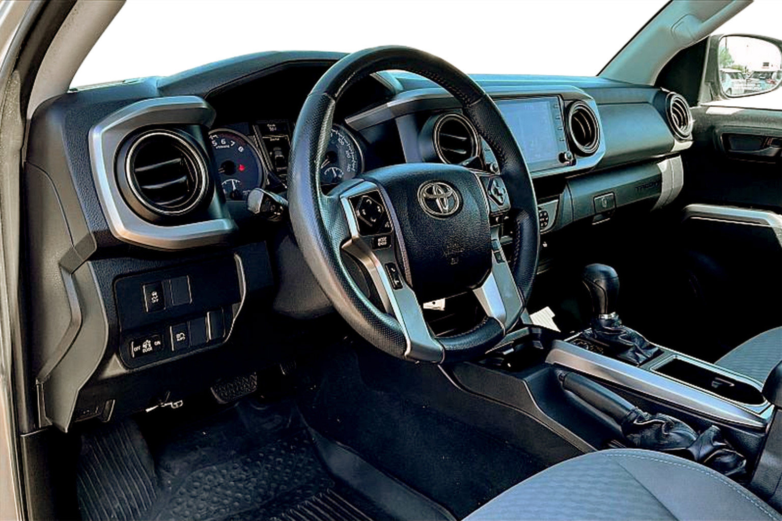 Used 2021 Toyota Tacoma SR5 image 13