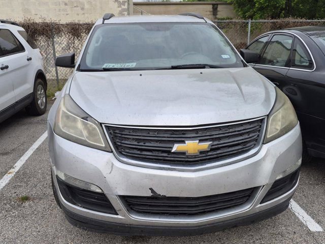 Used 2015 Chevrolet Traverse LS image 2